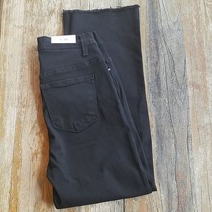 NWT Judy Blue cropped flare raw hem jeans